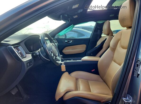 LYV102DL6KB326282 2019 VOLVO XC60 Gray Вид салону спереду