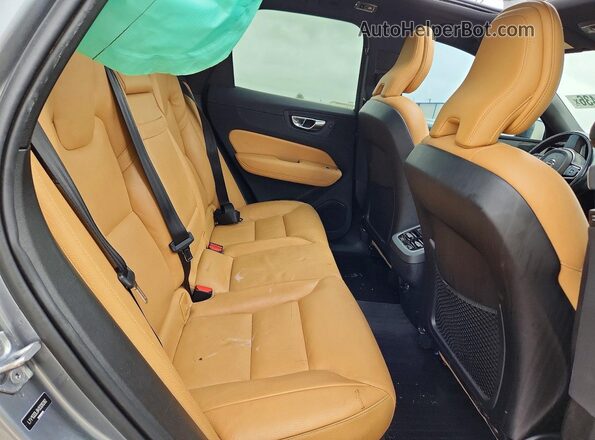 LYV102DL6KB326282 2019 VOLVO XC60 Gray Вид задньої частини салону