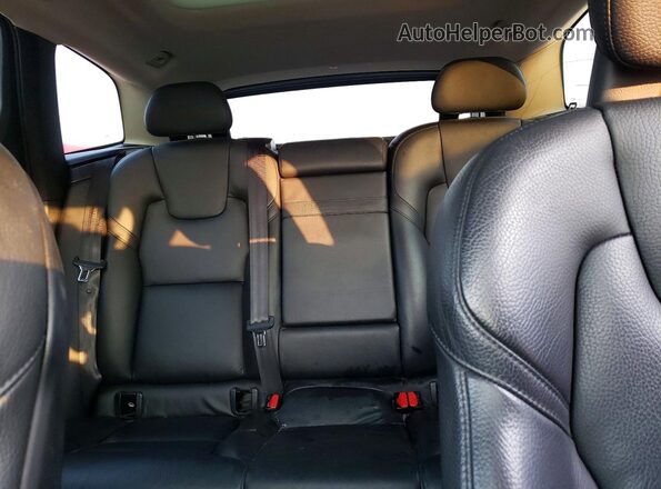 LYV102RK3JB110887 2018 VOLVO XC60 Gray უკანა სავარძლების ხედი