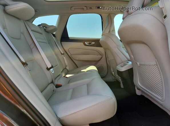 LYV102RK7KB327571 2019 VOLVO XC60 Charcoal Вид задньої частини салону
