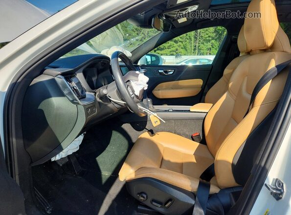 LYV102RL4KB293467 2019 VOLVO XC60 White Вид салону спереду
