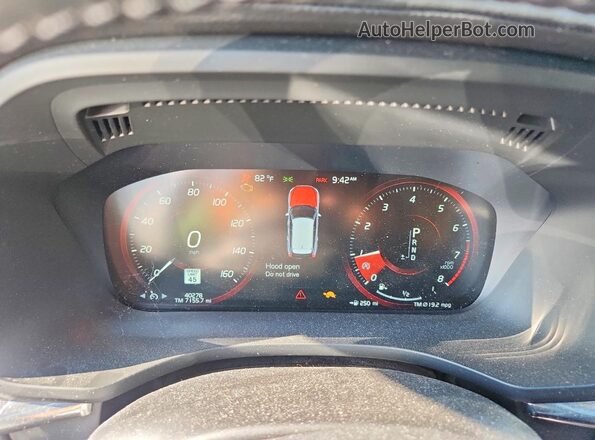 LYV102RL4KB293467 2019 VOLVO XC60 White Вид щитка приладів