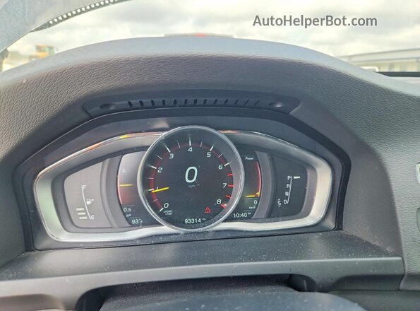 LYV402FK3GB092921 2016 VOLVO S60 Black ხელსაწყოთა პანელის ხედი
