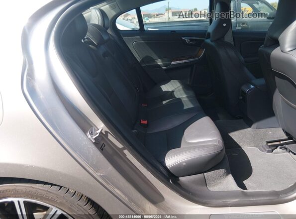 LYV402FK9GB098383 2016 VOLVO S60 INSCRIPTION Silver VIN կոդի պիտակի տեսք