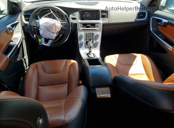 LYV402TK3JB167841 2018 VOLVO S60 White წინა პანელის ხედი
