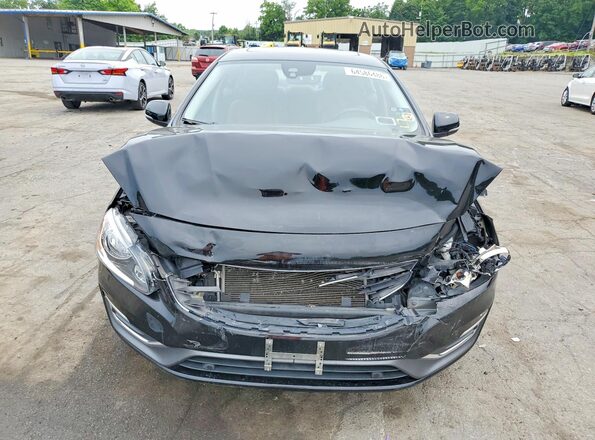 LYV402TK8JB190404 2018 VOLVO S60 Black Widok z przodu