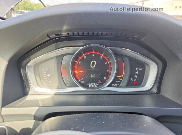 LYV402TM4JB156056 2018 VOLVO S60 Black Вид щитка приладів