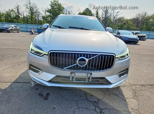 LYVA22RL0KB211468 2019 VOLVO XC60 Silver Vista frontal