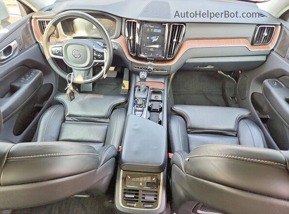 LYVA22RL0KB211468 2019 VOLVO XC60 Silver Vista del salpicadero