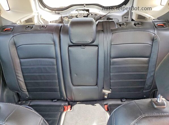 MAJ3P1VE6JC201037 2018 FORD ECOSPORT Silver Вид задніх сидінь