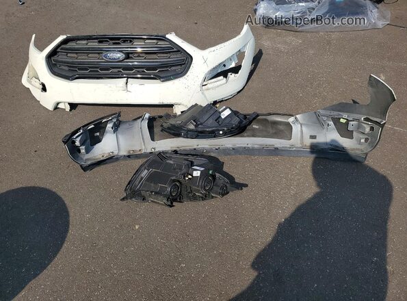MAJ3S2FE1LC353913 2020 FORD ECOSPORT White Widok naklejki z numerem VIN