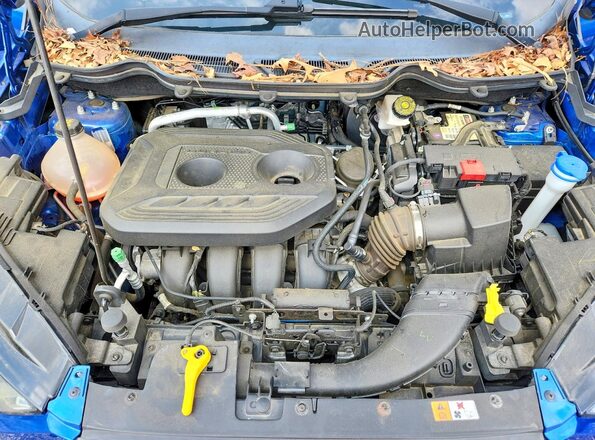 MAJ6P1CLXJC182412 2018 FORD ECOSPORT Blue Vista del compartimento del motor