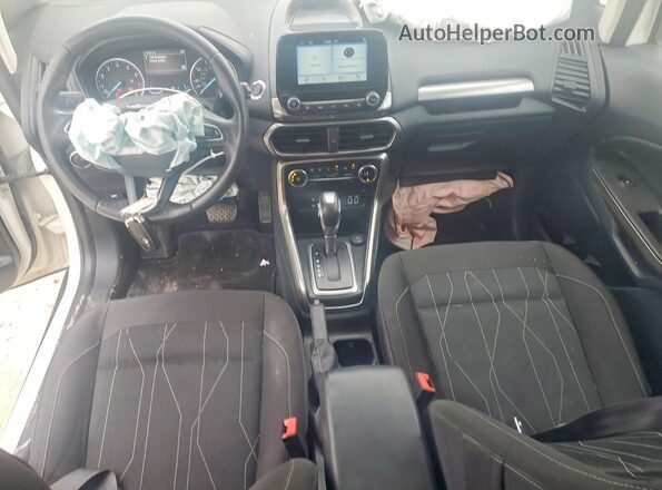 MAJ6P1UL5JC213550 2018 FORD ECOSPORT Белый Вид панели приборов