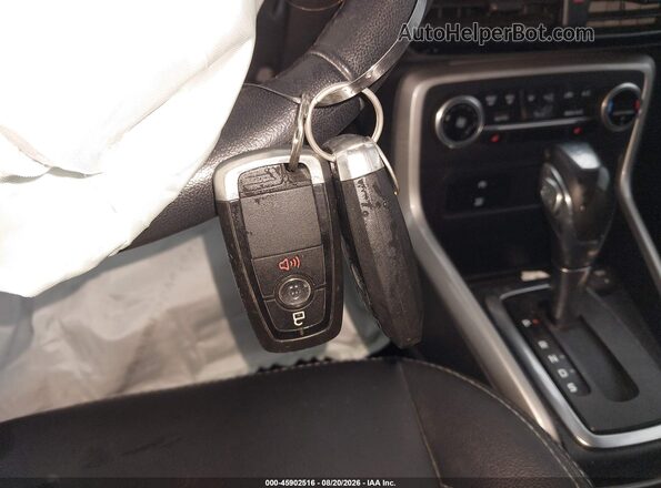 MAJ6P1WL4JC182689 2018 FORD ECOSPORT Синий Вид панели приборов