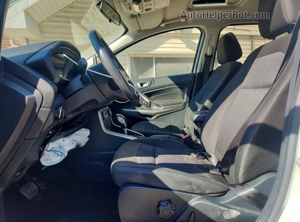 MAJ6S3GL1LC313332 2020 FORD ECOSPORT Белый Вид салона спереди