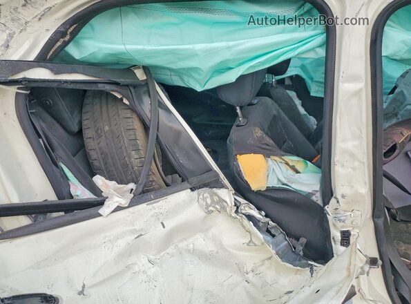 MAJ6S3GL7NC461603 2022 FORD ECOSPORT White Vista interior trasera