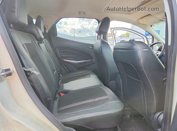 MAJ6S3JL3NC458268 2022 FORD ECOSPORT White Widok tylnych siedzeń