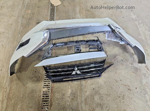 ML32AUHJ5MH000810 2021 MITSUBISHI MIRAGE White Widok komory silnika