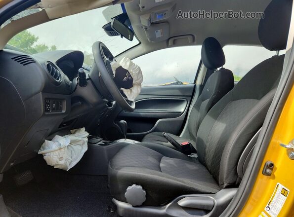 ML32AUHJ6RH022208 2024 MITSUBISHI MIRAGE Yellow Вид салону спереду