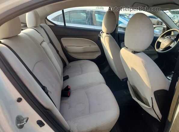 ML32F3FJ3HH003497 2017 MITSUBISHI MIRAGE White Widok tylnych siedzeń