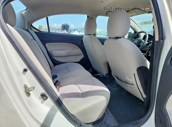 ML32F3FJ3JHF11123 2018 MITSUBISHI MIRAGE Белый Вид задних сидений
