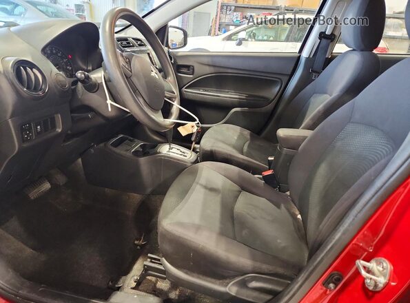 ML32F3FJ3JHF12854 2018 MITSUBISHI MIRAGE Red Вид салону спереду