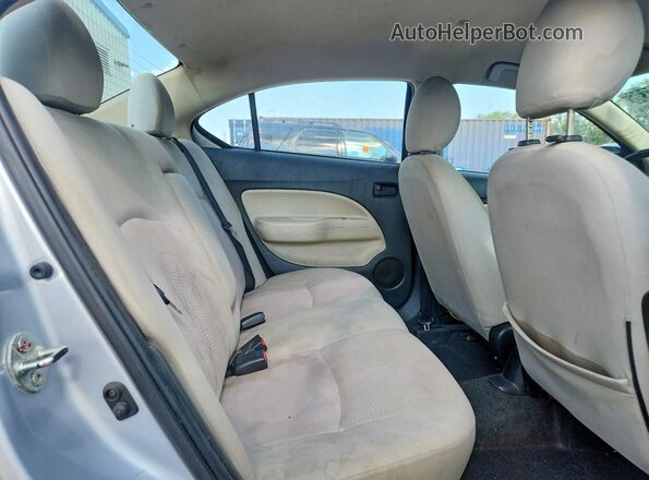 ML32F3FJ8HHF17073 2017 MITSUBISHI MIRAGE Silver უკანა სავარძლების ხედი