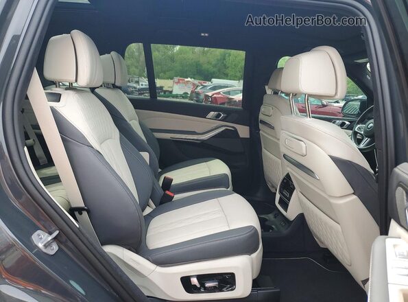 NJ2447E 2025 BMW X7 Gray Սալոնի հետևի տեսք