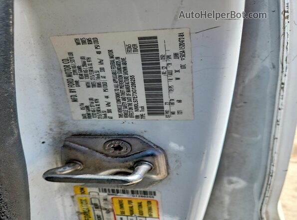 NM0LS7E73G1286255 2016 FORD TRANSIT White Вид наклейки з VIN-кодом