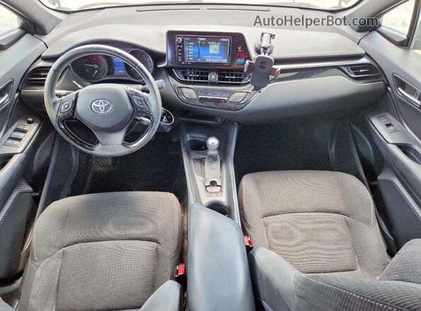 NMTKHMBX0JR005277 2018 TOYOTA C-HR Black Առջևի վահանակի տեսք