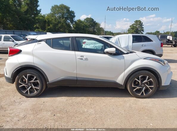 NMTKHMBX0JR059274 2018 TOYOTA C-HR White Rear interior view