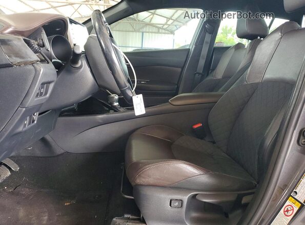 NMTKHMBX0KR076545 2019 TOYOTA C-HR Серый Вид салона спереди