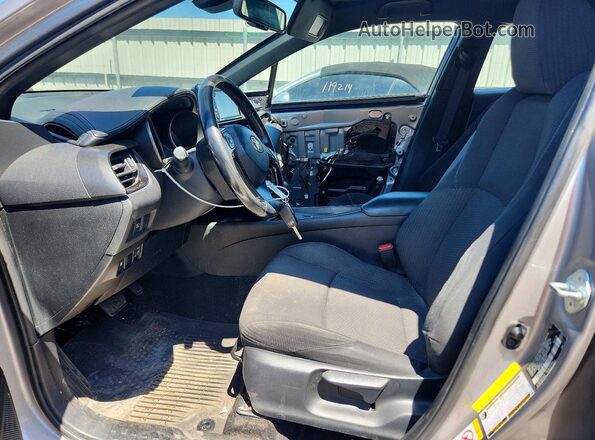 NMTKHMBX1JR001447 2018 TOYOTA C-HR Silver Front interior view