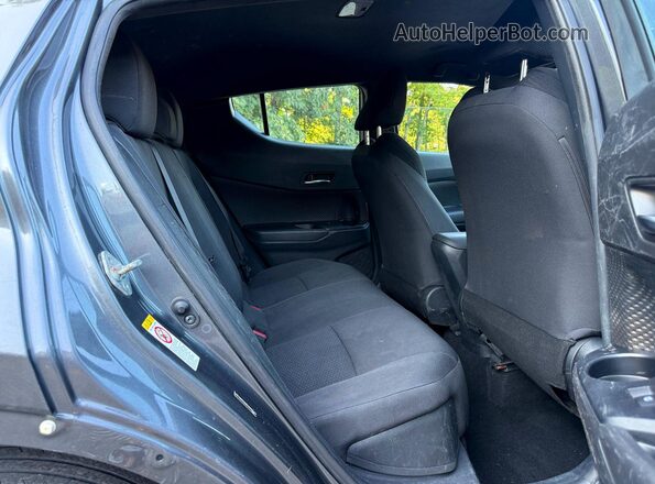 NMTKHMBX1KR096626 2019 TOYOTA C-HR Gray უკანა ხედი