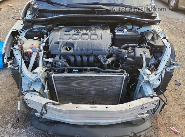 NMTKHMBX2JR015681 2018 TOYOTA C-HR White Engine compartment view