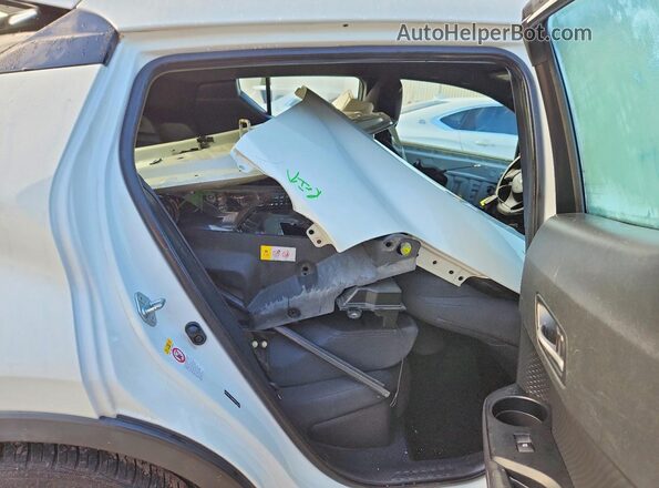 NMTKHMBX2JR015681 2018 TOYOTA C-HR White Rear interior view