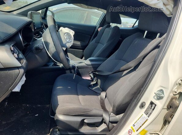 NMTKHMBX2KR080807 2019 TOYOTA C-HR White Front interior view