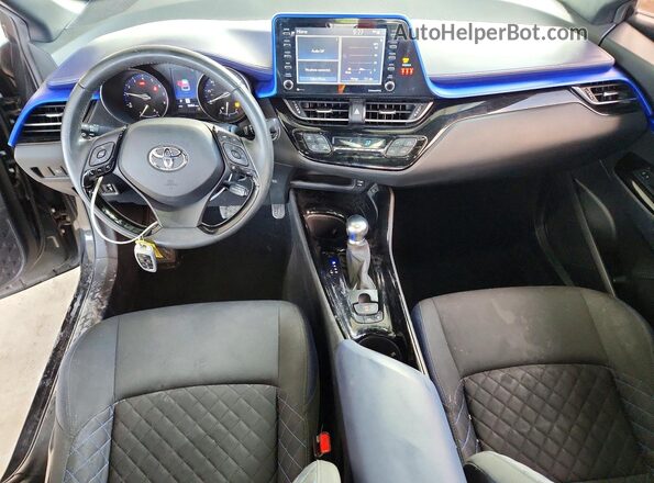 NMTKHMBX2MR127384 2021 TOYOTA C-HR Black Widok deski rozdzielczej