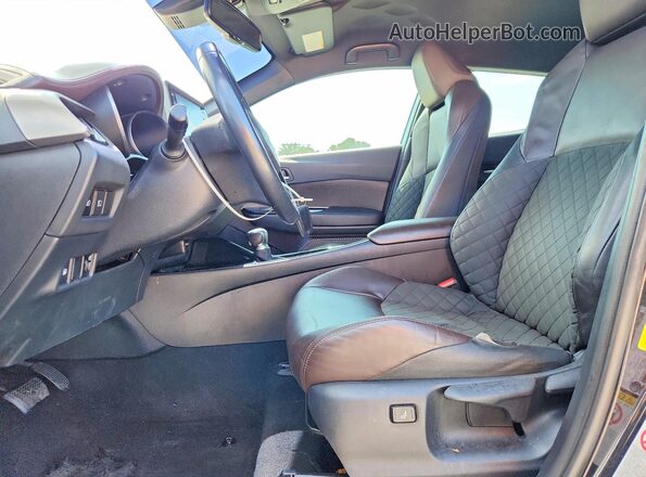 NMTKHMBX4KR089900 2019 TOYOTA C-HR Черный Вид салона спереди