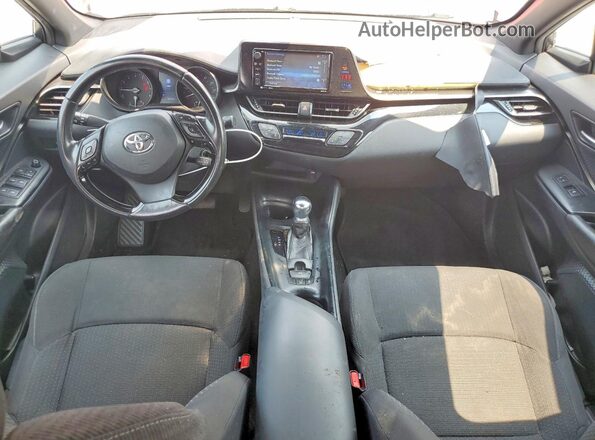 NMTKHMBX5JR017988 2018 TOYOTA C-HR Red Вид панелі приладів