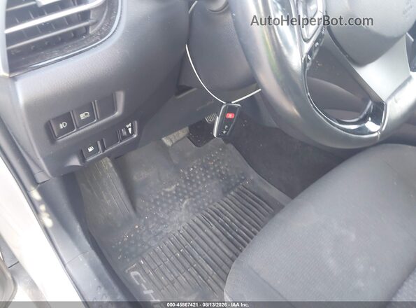 NMTKHMBX5JR046780 2018 TOYOTA C-HR Silver წინა პანელის ხედი