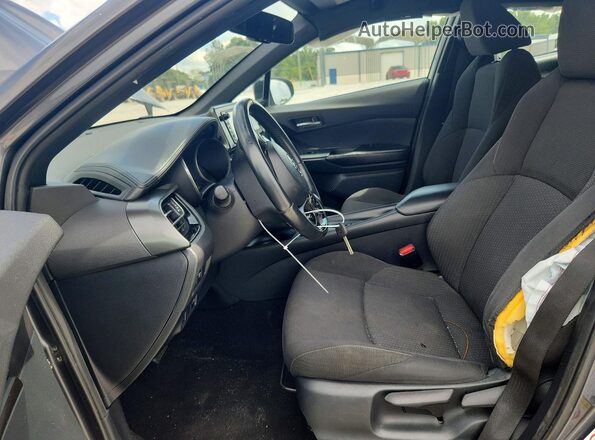 NMTKHMBX5JR048514 2018 TOYOTA C-HR Gray Widok wnętrza z przodu