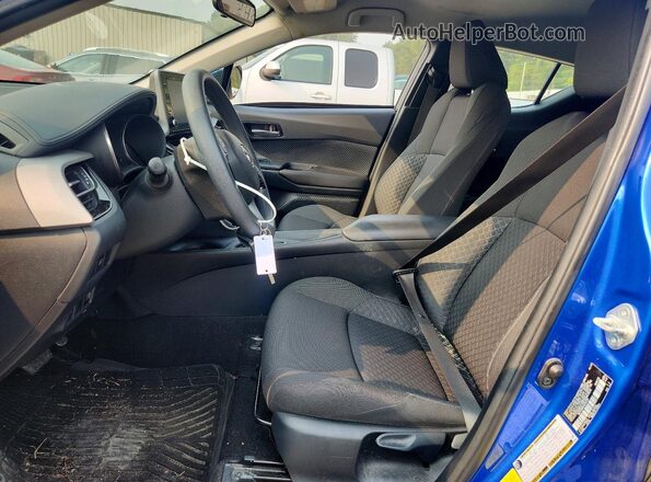 NMTKHMBX5LR103787 2020 TOYOTA C-HR Blue Vista interior delantera