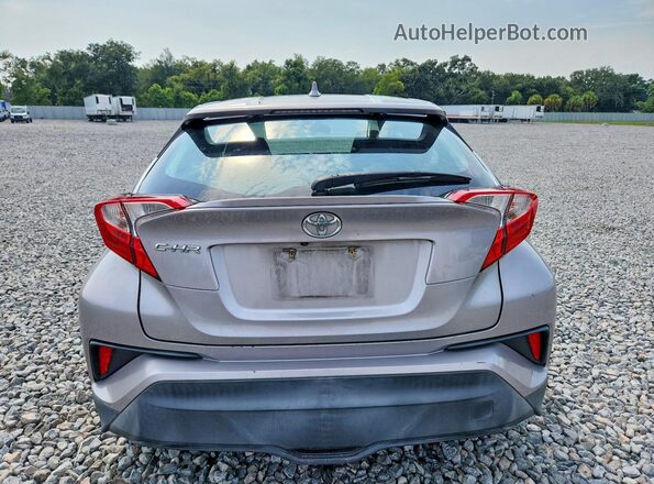 NMTKHMBX7JR000755 2018 TOYOTA C-HR Silver Vista trasera