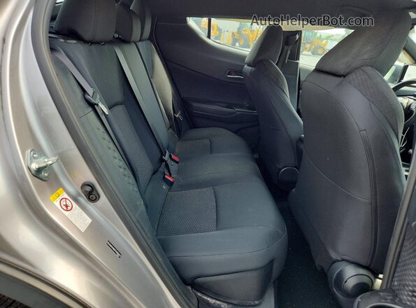 NMTKHMBX7JR000755 2018 TOYOTA C-HR Silver Vista de los asientos traseros