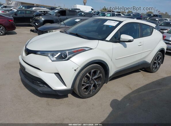 NMTKHMBX7JR045288 2018 TOYOTA C-HR White წინა მარცხენა ხედი სამი მეოთხედიდან