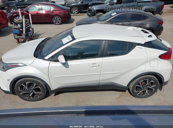 NMTKHMBX7JR045288 2018 TOYOTA C-HR White სალონის 360-გრადუსიანი ხედი