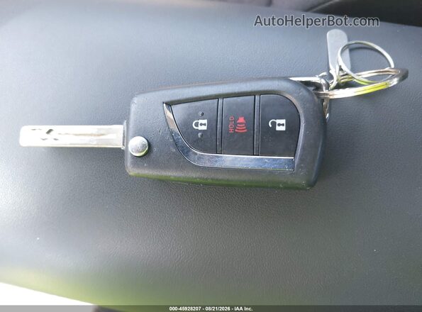 NMTKHMBX7LR104813 2020 TOYOTA C-HR White Vista del salpicadero