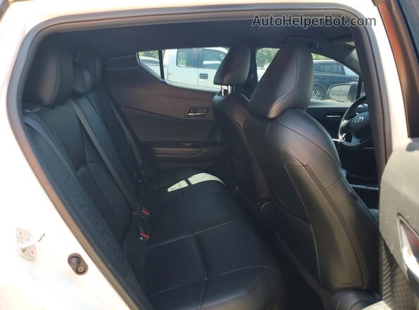 NMTKHMBX7LR118095 2020 TOYOTA C-HR White Widok wnętrza z tyłu