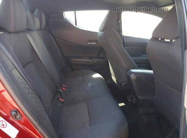NMTKHMBX8JR020271 2018 TOYOTA C-HR Red 